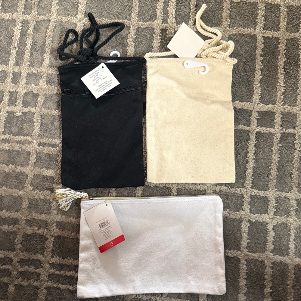 Canvas Purse Black & Cream 6 (3 each color) one white canvas zippered pouch.